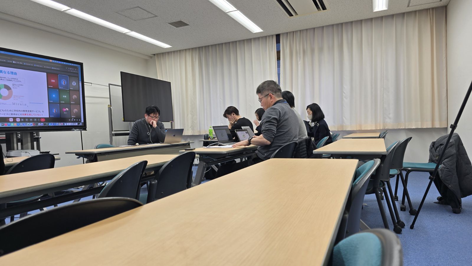 土曜の受講シーン